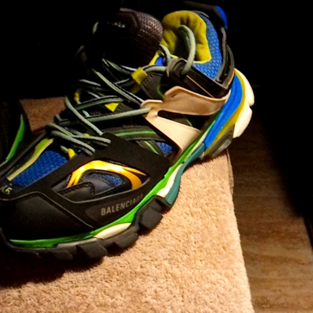 BALENCIAGA SIZE 12US (45 TRACK)